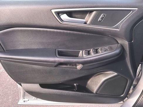 Used 2022 Ford Edge SEL image 21