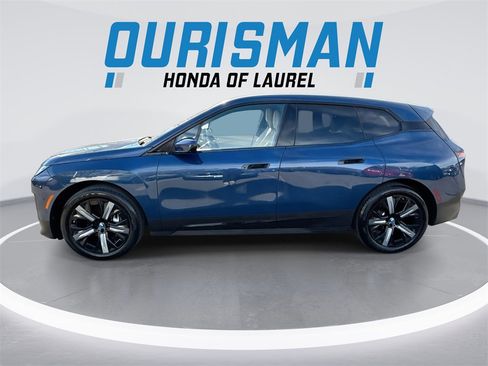 Used 2024 BMW iX xDrive50 w/ Convenience Package image 5