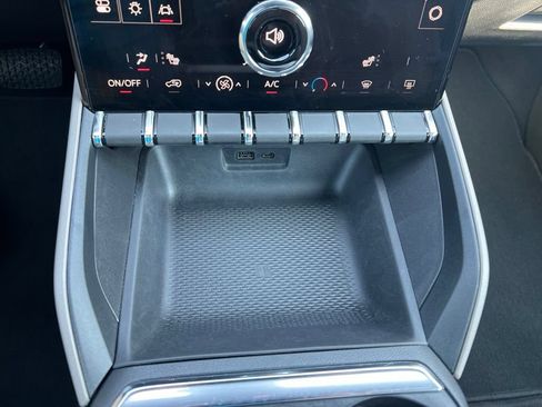 Used 2025 GMC Terrain Elevation FWD image 16