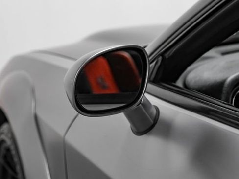 Used 2017 Dodge Challenger R/T RWD image 31
