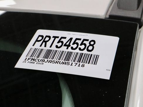 Certified 2024 Ford Escape Platinum image 37