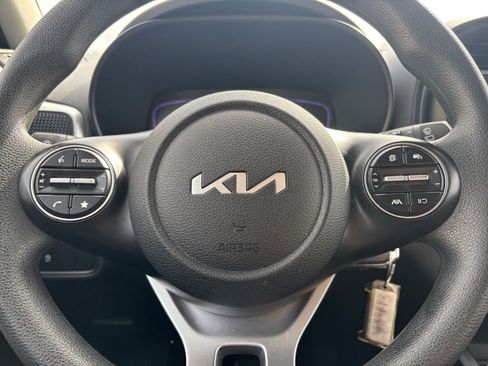 Used 2025 Kia Soul LX w/ LX Technology Package image 25