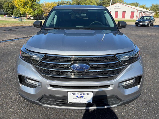 Used 2024 Ford Explorer XLT w/ Equipment Group 202A AWD/4WD image 8
