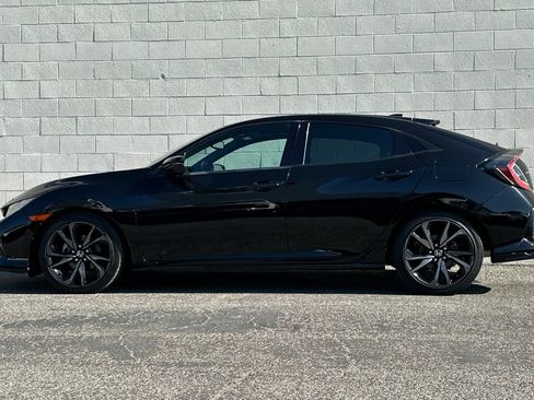 Used 2018 Honda Civic Sport Touring image 7