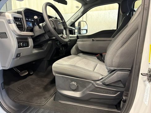 Used 2026 Ford F250 XL w/ STX Appearance Package AWD/4WD image 4