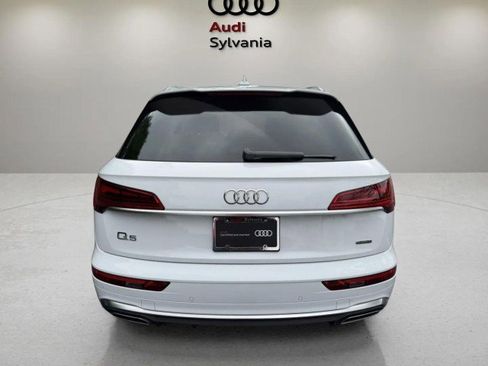 Certified 2023 Audi Q5 2.0T Premium w/ Convenience Package AWD/4WD image 6