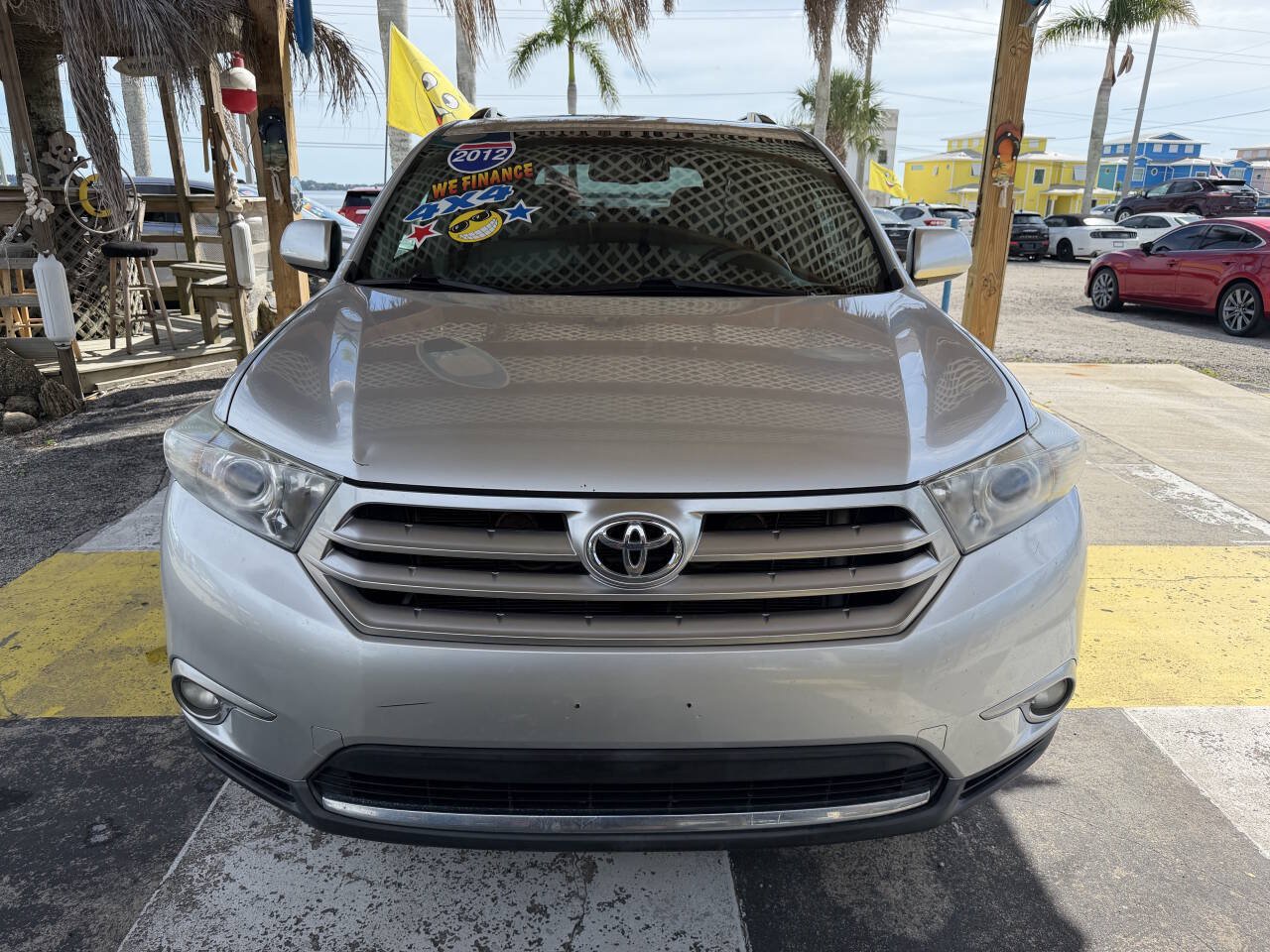 Used 2012 Toyota Highlander SE AWD/4WD image 2