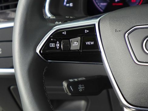 Used 2025 Audi A6 Premium Plus image 30