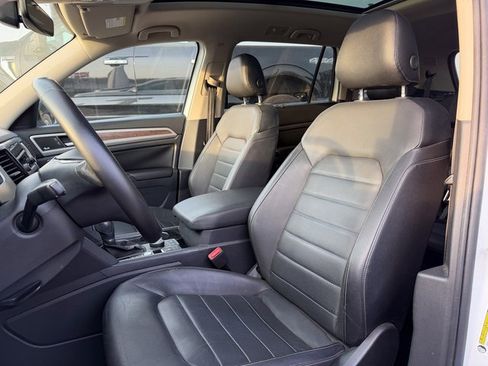 Used 2018 Volkswagen Atlas SEL Premium image 7