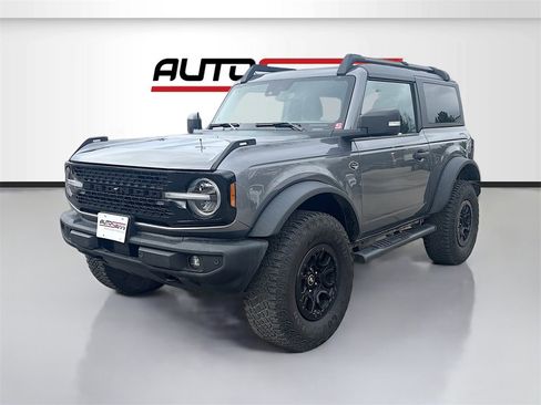 Used 2022 Ford Bronco Wildtrak image 3