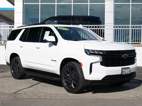 Used 2023 Chevrolet Tahoe RST w/ Luxury Package image 2