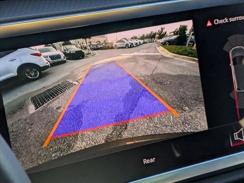 Certified 2025 Audi Q3 2.0T Premium w/ Convenience Package image 12