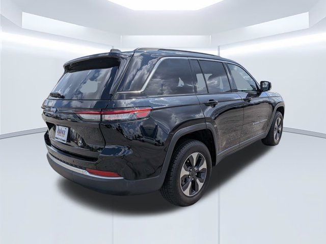 Used 2024 Jeep Grand Cherokee Limited 4xe AWD/4WD image 4