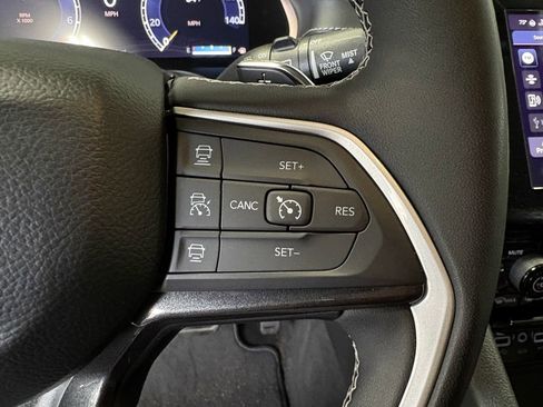 Used 2023 Jeep Grand Cherokee L Laredo w/ Luxury Tech Group I image 22