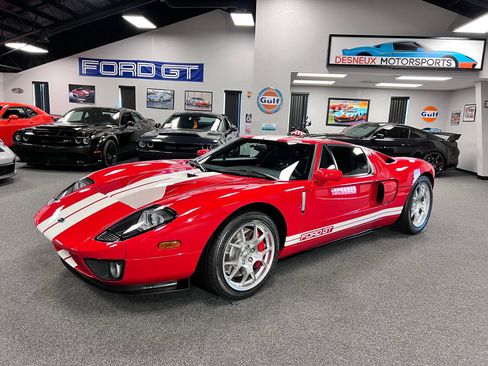 Used 2005 Ford GT RWD image 34