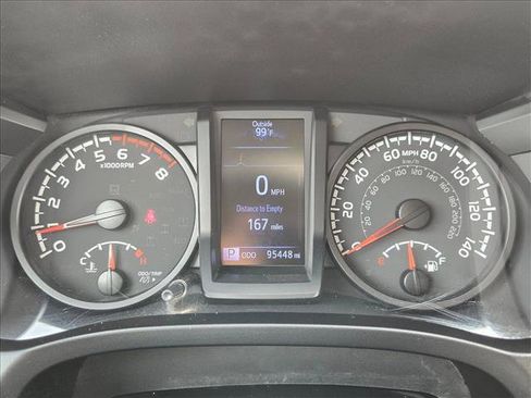 Used 2020 Toyota Tacoma SR w/ SR Convenience Package RWD image 11