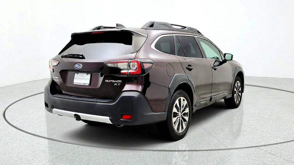 Used 2024 Subaru Outback Limited XT AWD/4WD image 5