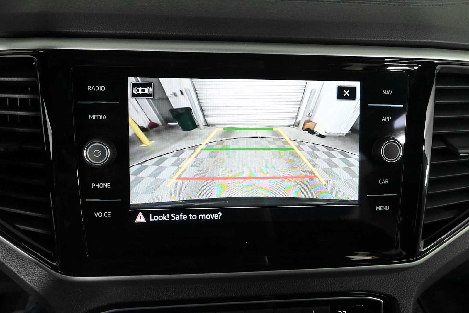 Certified 2023 Volkswagen Atlas Cross Sport SEL AWD/4WD image 6