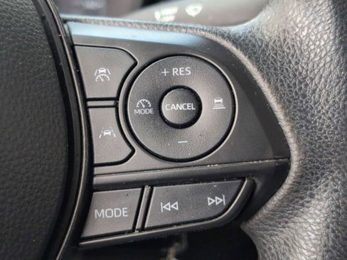 Used 2024 Toyota Corolla LE image 23