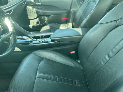 Used 2021 Hyundai Sonata Limited image 6