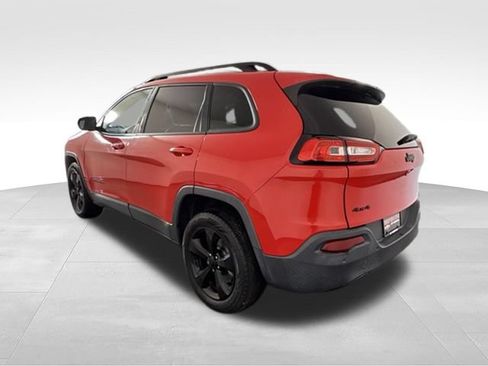 Used 2018 Jeep Cherokee Limited w/ High Altitude Package AWD/4WD image 6