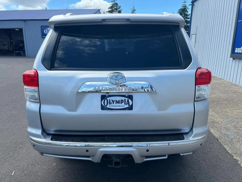Used 2011 Toyota 4Runner SR5 w/ Convenience Pkg AWD/4WD image 13