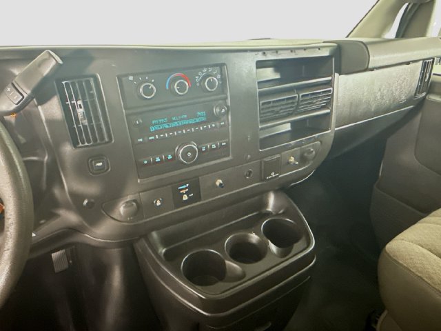 Used 2017 Chevrolet Express 2500 RWD image 16