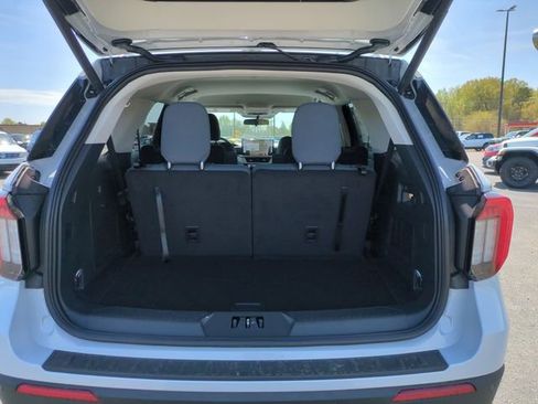 New 2026 Ford Explorer Active AWD/4WD image 28