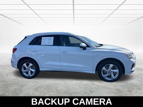 Used 2020 Audi Q3 2.0T Premium Plus w/ Premium Plus Package image 4
