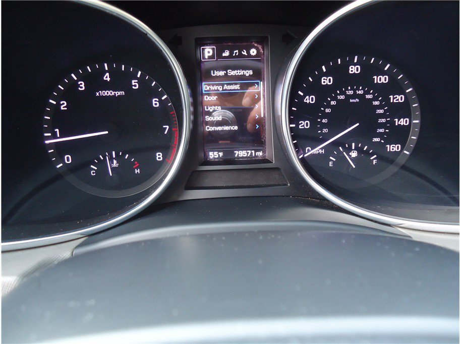 Used 2017 Hyundai Santa Fe Sport AWD/4WD image 29