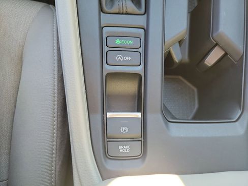 Certified 2025 Honda Accord SE image 33