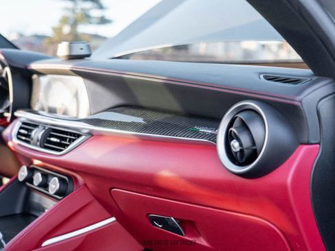 Used 2019 Alfa Romeo Stelvio Quadrifoglio image 33