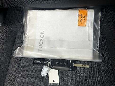 Used 2024 Hyundai Tucson SE image 4