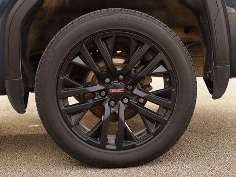 Used 2023 GMC Sierra 1500 SLT w/ SLT Convenience Package image 41