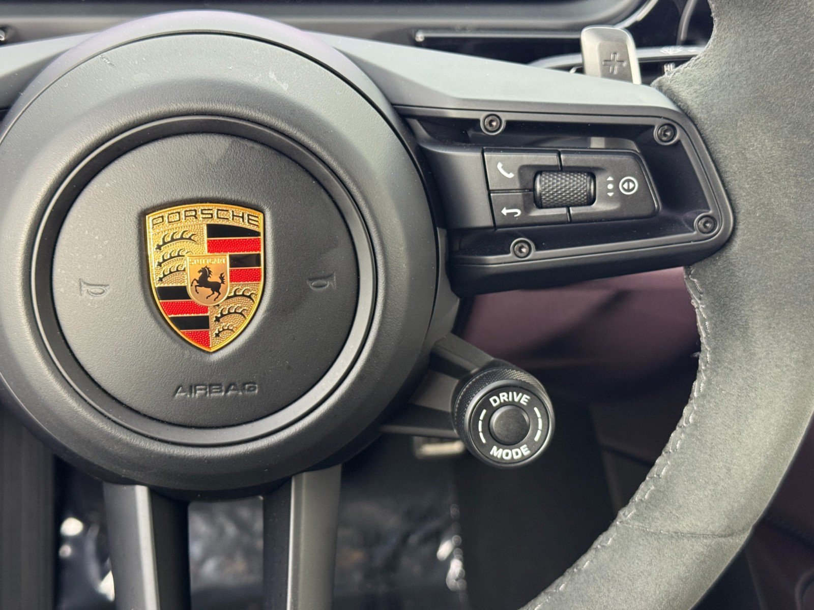 Used 2024 Porsche Cayenne Turbo AWD/4WD image 23