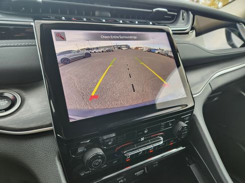 Used 2023 Jeep Grand Cherokee Limited w/ Trailer Tow Prep Group (B) image 25