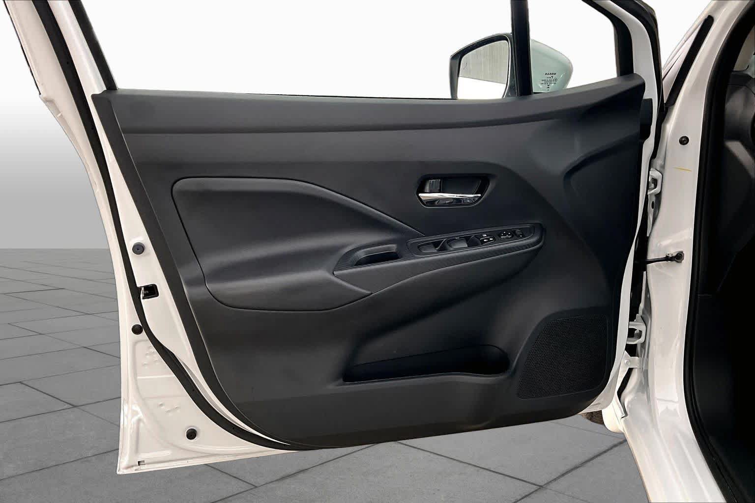 Certified 2025 Nissan Versa SV w/ Trunk Package FWD image 21