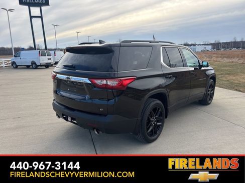 Used 2021 Chevrolet Traverse LT image 6