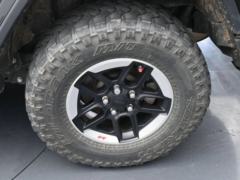 Used 2021 Jeep Wrangler Unlimited Rubicon AWD/4WD image 13