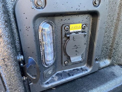 New 2025 Ford Maverick Lariat w/ Black Appearance Package image 20