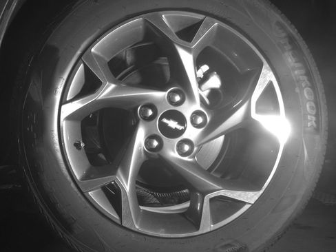 Used 2025 Chevrolet Trax LT w/ LT Convenience Package FWD image 14