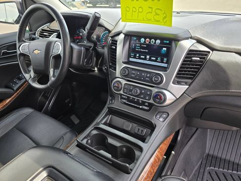 Used 2019 Chevrolet Tahoe Premier w/ RST 6.2L Performance Edition AWD/4WD image 10