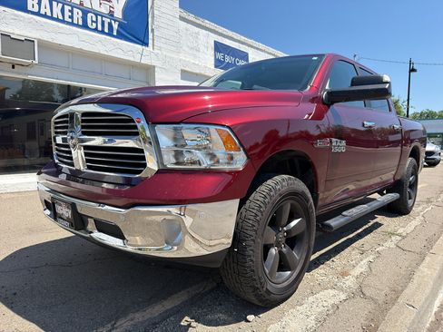 Used 2018 RAM 1500 Big Horn AWD/4WD image 3