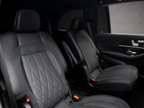 Used 2025 Mercedes-Benz GLS 63 AMG 4MATIC image 74