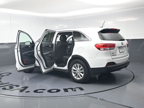 Used 2016 Kia Sorento LX AWD/4WD image 28