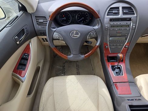 Used 2011 Lexus ES 350 FWD image 13