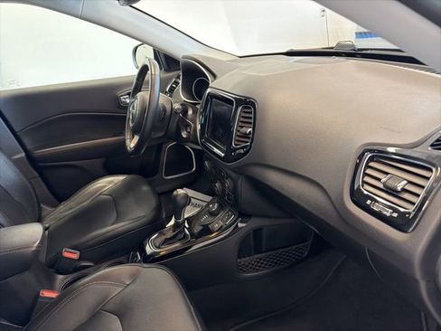 Used 2019 Jeep Compass Limited w/ Safety & Security Group AWD/4WD image 24