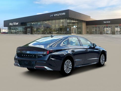 New 2026 Hyundai Sonata SEL FWD image 7