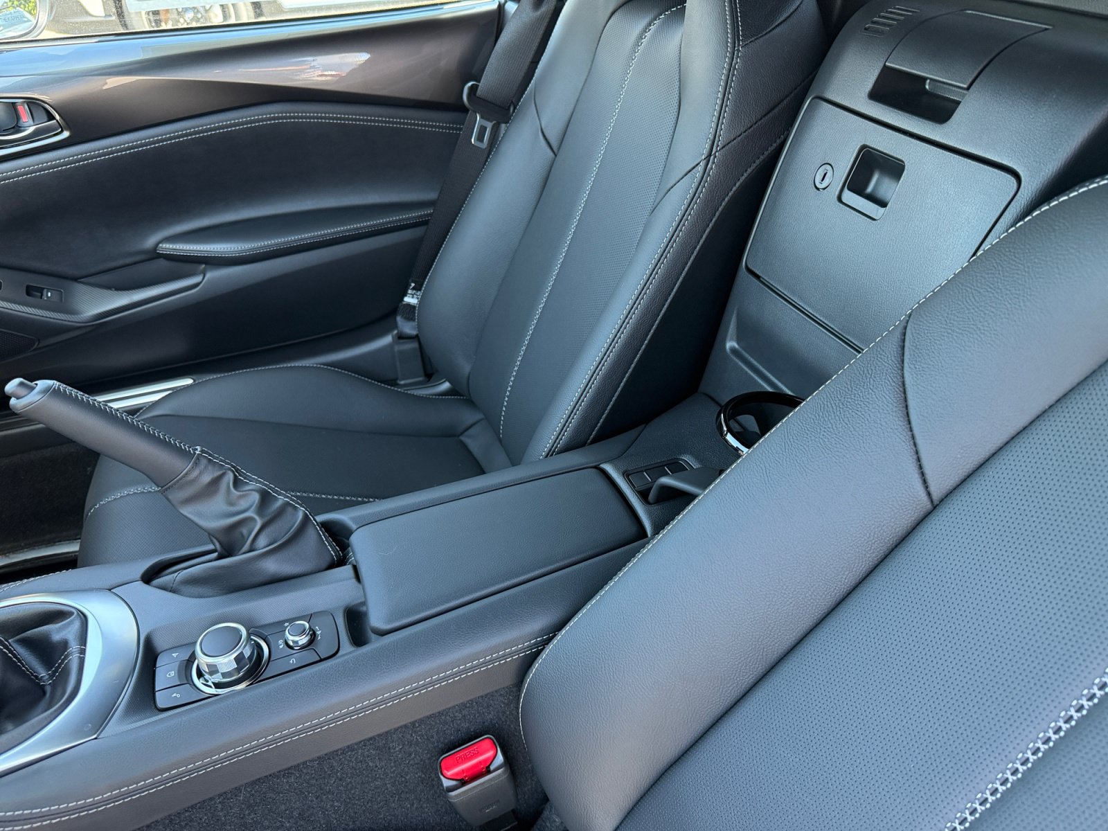 New 2026 MAZDA MX-5 Miata Grand Touring w/ Weather Package RWD image 14