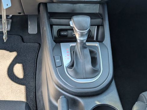Used 2024 Kia Forte LXS w/ LXS Technology Package FWD image 17